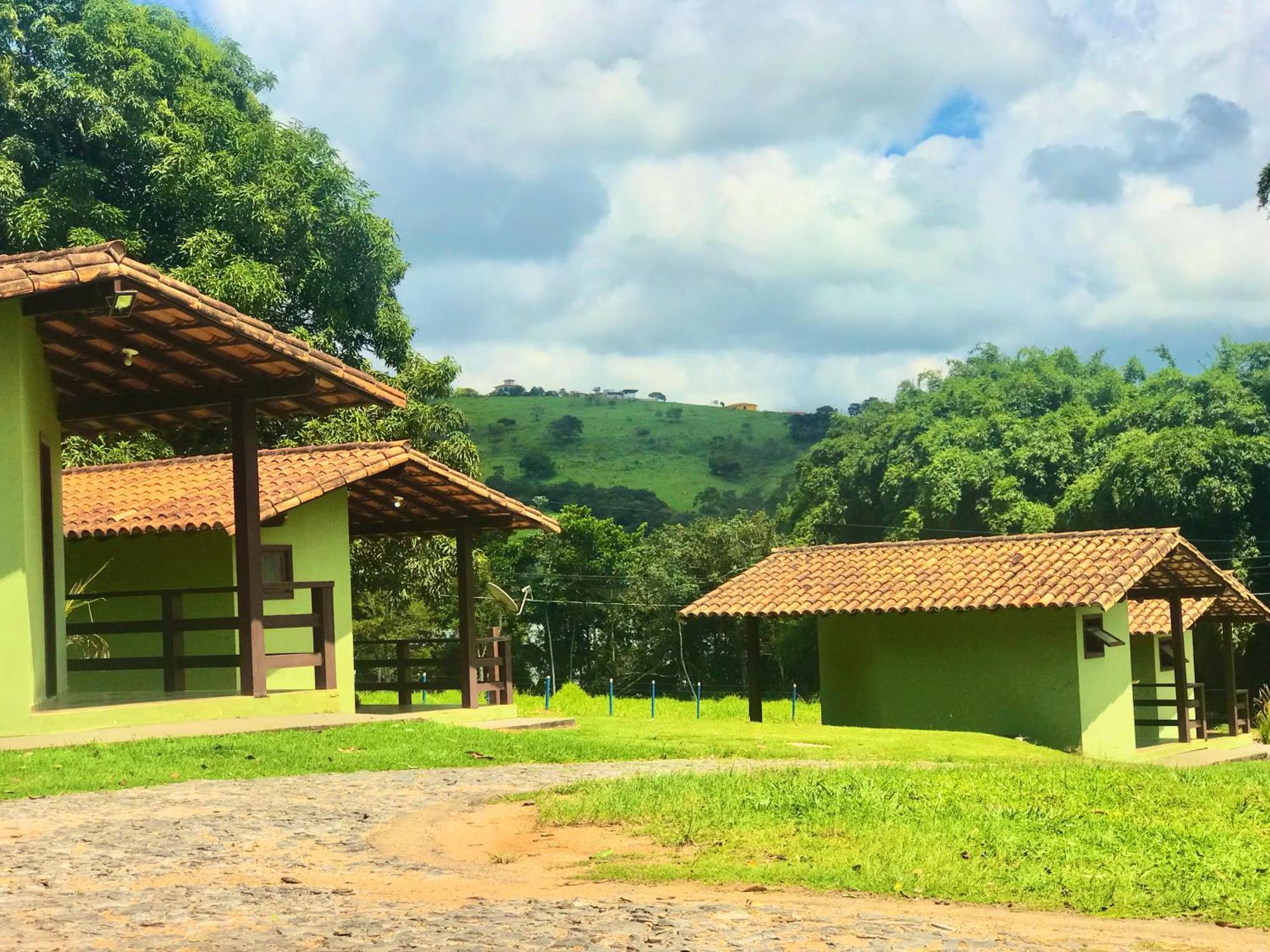 Pousada E Camping Recanto Da Praia Hotel Capitolio Exterior photo